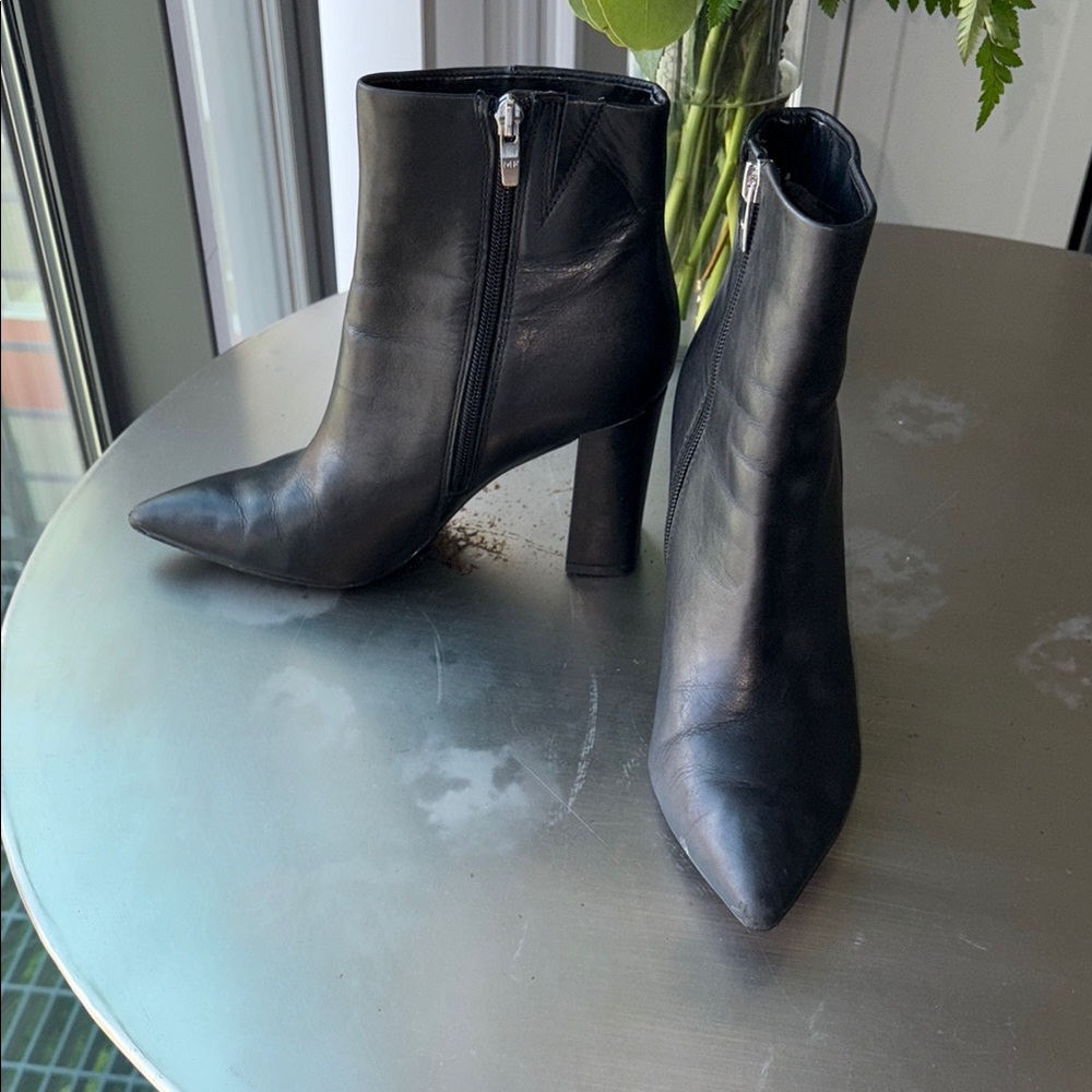 Marc Fisher Glorena Black Pointy Toe Leather Ankle Boots